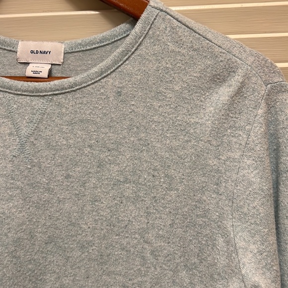 Old Navy Sweatshirt in Green - Picture 4 of 11
